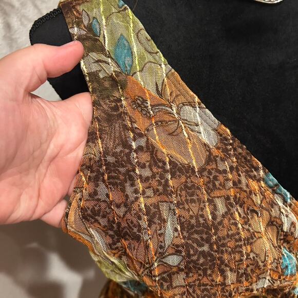 Brown and green floral print - Picture 5 of 8